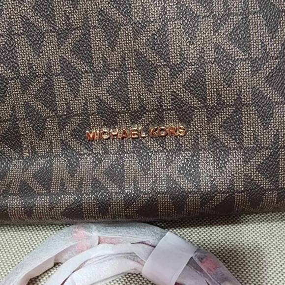 Michael Kors Bag - Picture 3 of 7